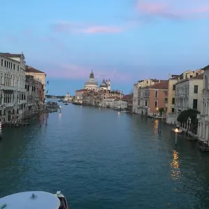 https://bb-santo-stefano-venezia.hotelinveneto.com