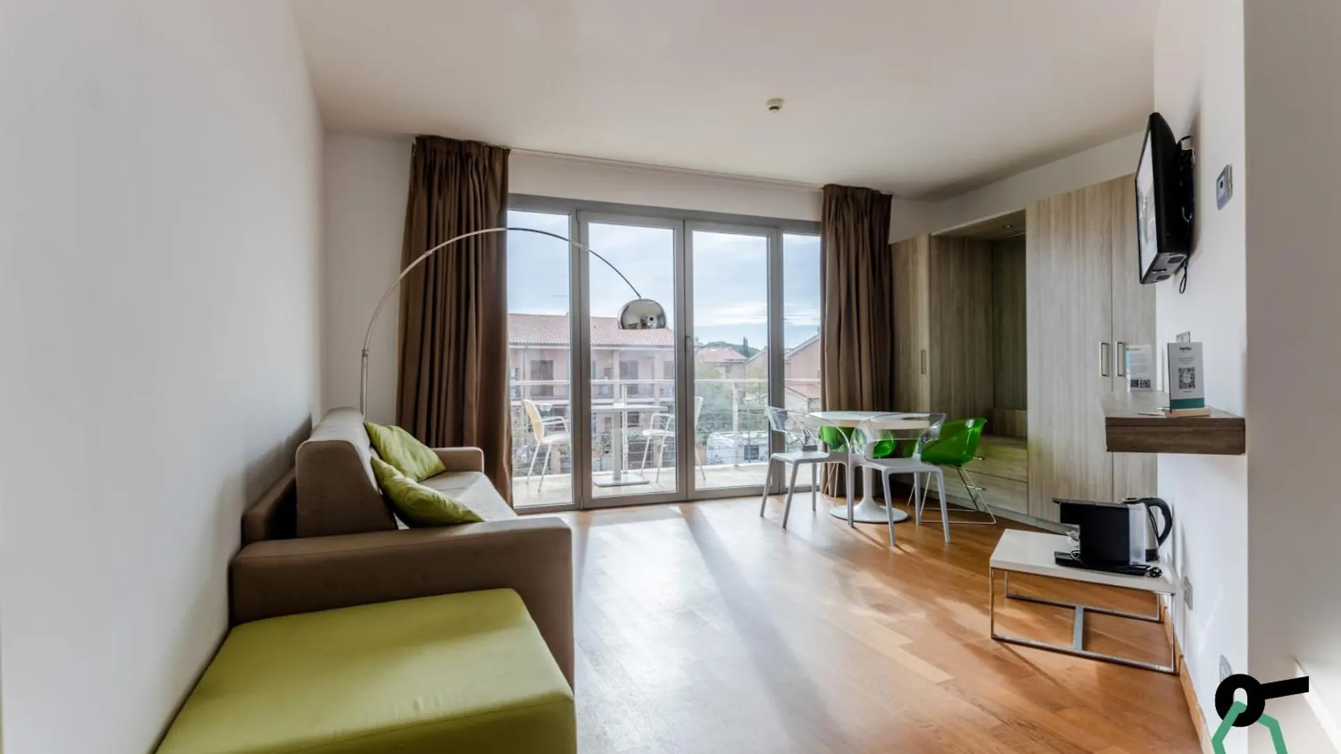 Hotiday Room Collection - Pisa Hotel