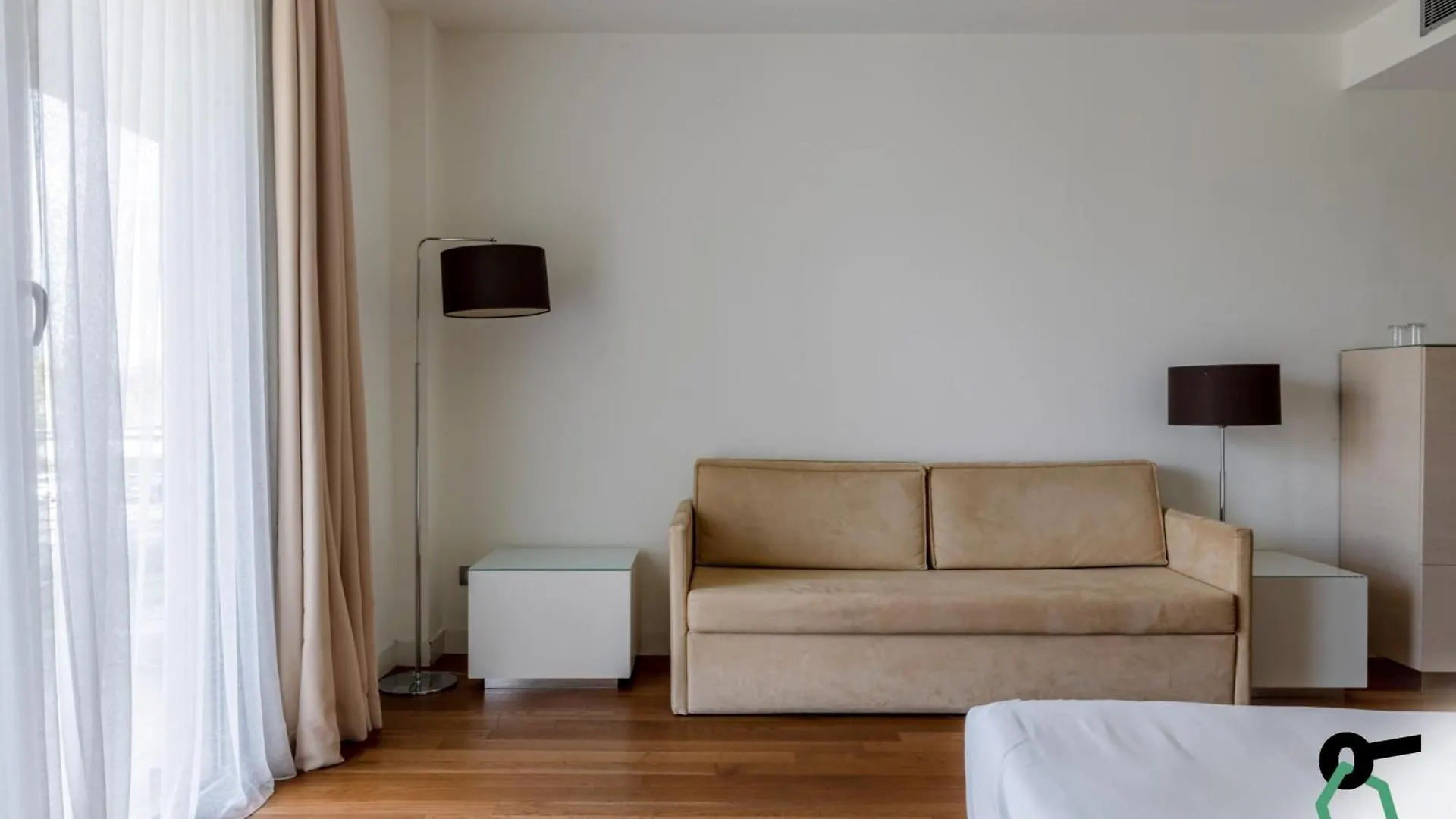 Hotiday Room Collection - Pisa Hotel